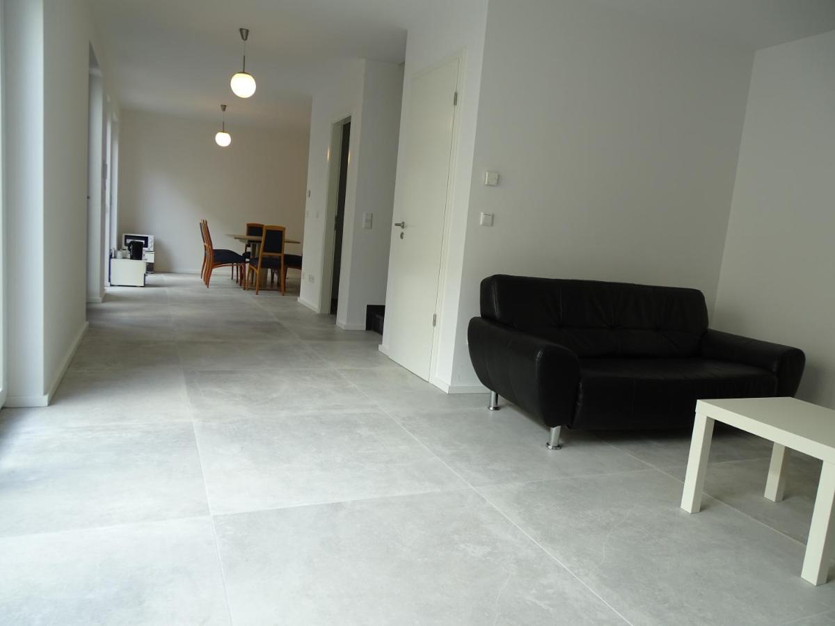 Avi City Apartments Kinghouse Düsseldorf Zimmer foto